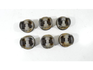 Píst 99610305209, 99610305210 Porsche 911 996 M96.03