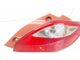 Задний фонарь правый D65151150 Mazda 2 2007-2014 года