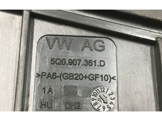 Блок предохранителей 5Q0907361D Skoda Superb B8 (3V)