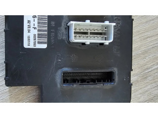 Блок комфорта P8200790995, UCHN3G2005X83   Renault Trafic II (X83)   