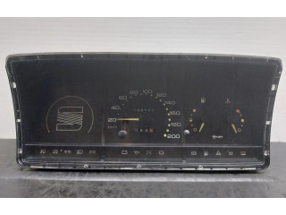Панель приборов 39609270   Seat Ibiza I (021A)       