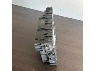 Блок предохранителей Gu5T15604, M3NA2C738448 Ford Fusion II