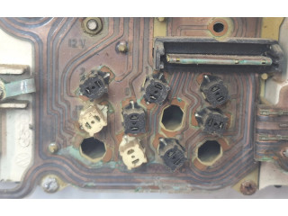 Дисплей 81117185, 0L809 Audi 80 90 B3