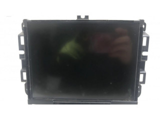 Радио/ проигрыватель CD/DVD / навигация