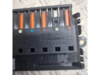 Блок предохранителей  013948381, 013948371   Mercedes-Benz E W211    