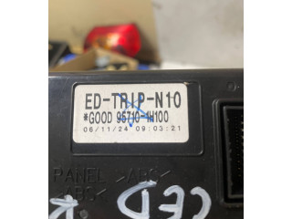 Дисплей 957101h100 KIA Ceed