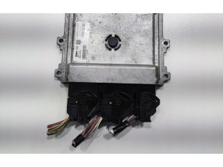 Řídící jednotka 237103353R Renault Captur 2016