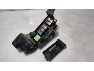 Pojistková skříňka 8262228030 Toyota Previa (XR30, XR40) II 2002