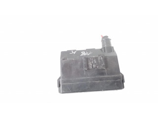   Pojistková skříňka 243817990A   Infiniti Q70 Y51 2016