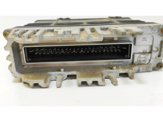 Блок управления двигателя 0261203304 Volkswagen Golf III