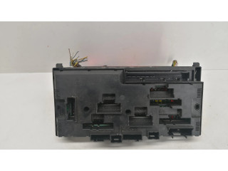 Pojistková skříňka 9210861 BMW 7 F01 F02 F03 F04 2011