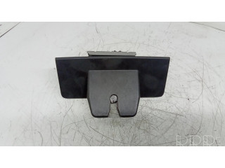 Замок задней крышки