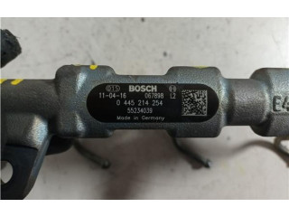 Топливная рампа 0445214254   Fiat Freemont  