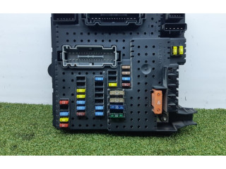 Блок предохранителей 12217799 Volvo V70