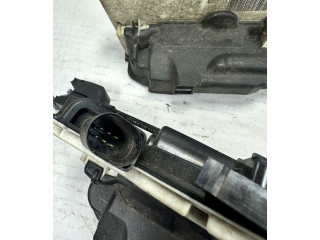 Zámek zadních dveří Volkswagen Tiguan 2011