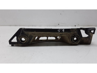 Задний держатель бампера