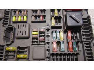 Pojistková skříňka 518954021A BMW X5 E70 2012