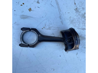 Píst 543 BMW 1 E81 E87 pro benzínový motor 2.0 N43B20A