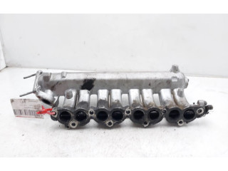 Всасывающий коллектор 283202A400   KIA Ceed