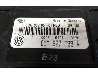 Блок управления коробкой передач 01M927733A   Volkswagen Golf III