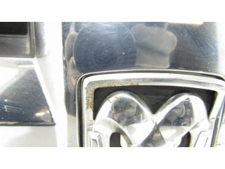 Передняя решётка Dodge Journey 1BG84TRMAE