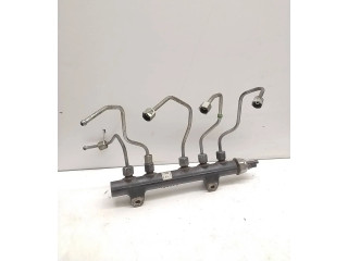 Топливная рампа 9807070880, 1305082870 Citroen C4 I Picasso