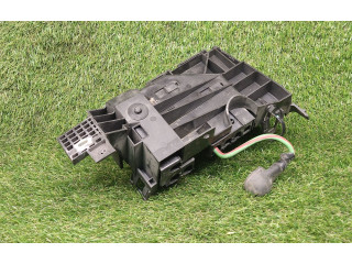 Блок предохранителей DG9T14A301AC   Ford Fusion II    