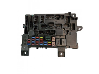 Блок предохранителей 8637A882, L8637011A Mitsubishi Outlander