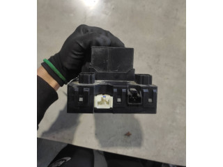 Pojistková skříňka 71405036, 8F180161 Lexus GS 300 350 430 450H 2007