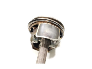  Поршень с шатуном BYT   Audi A3 S3 8P  