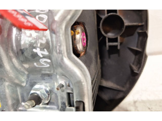 Подушка безопасности водителя    Renault Clio III