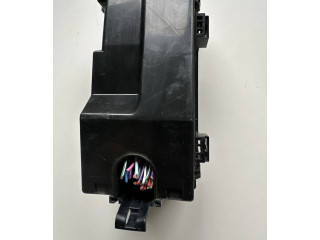 Блок предохранителей     Subaru Forester SK    