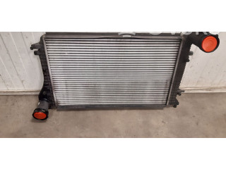 Интеркулер  1K0145803AL, 1K0145803AM   Volkswagen Caddy 