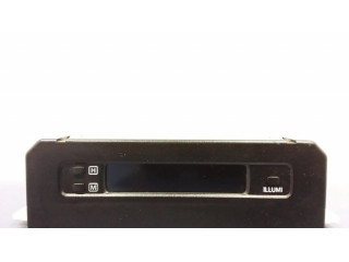 Радио/ проигрыватель CD/DVD / навигация