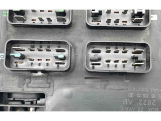 Блок предохранителей LJB2822AB Jaguar XK8 - XKR