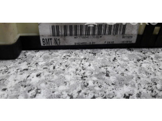 Блок предохранителей 21624653-9d Renault Clio I