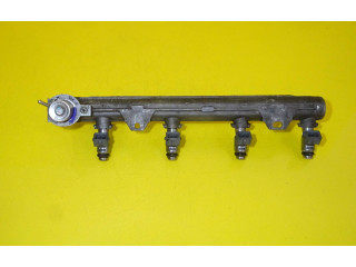 Топливная рампа 036133319B   Volkswagen Golf IV  