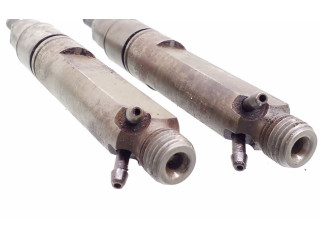 Vstřikovač 046130201B Audi 100 S4 C4 pro naftový motor 2.5