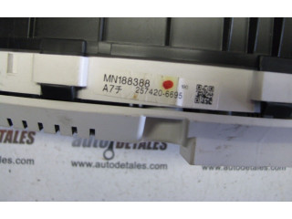 Панель приборов MN188388 Mitsubishi Grandis