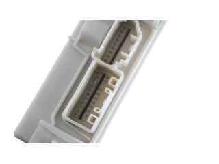 Pojistková skříňka 8267030250 Lexus GS 300 350 430 450H 2010