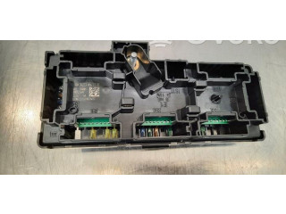 Pojistková skříňka A2239067303 Mercedes-Benz C W206 2023