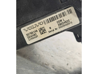 Блок предохранителей 30765149, 05W492   Volvo V70    