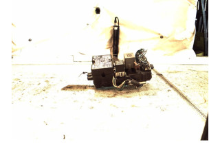 Блок предохранителей Mitsubishi L200