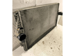 Интеркулер  30748809, 07836139   Volvo V70 