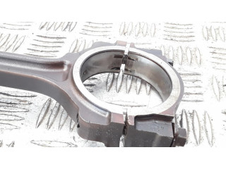 Píst    Saab 9-7X  pro benzínový motor 4.2  