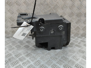 Блок предохранителей  31652062, 31652061   Volvo XC90    