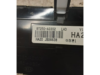 Блок управления климат-контролем 97250A2202WK   KIA Ceed
