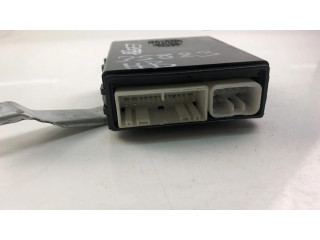 Блок управления 8922450010   Lexus LS 400