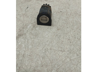 Zámek zadních dveří 4F0837063 Audi A6 S6 C6 4F 2007