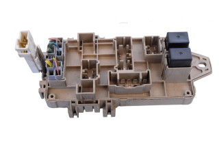 Блок предохранителей 82201SA000   Subaru Forester SG    